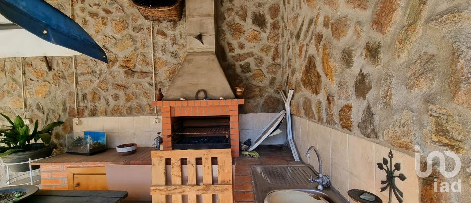 House T4 in Vilar de Nantes of 209 m²