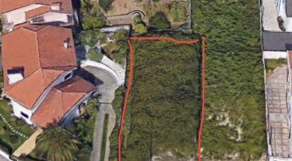 Terrain à Serzedo E Perosinho de 438 m²