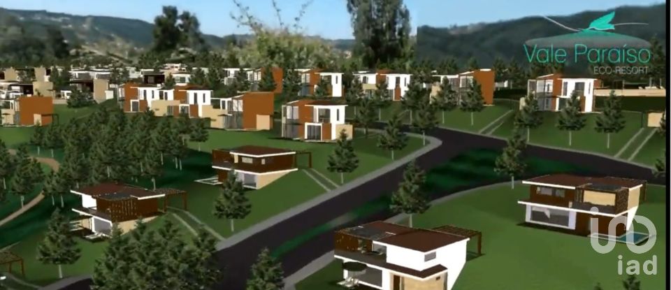 Terrain à bâtir à Serra e Junceira de 531 950 m²
