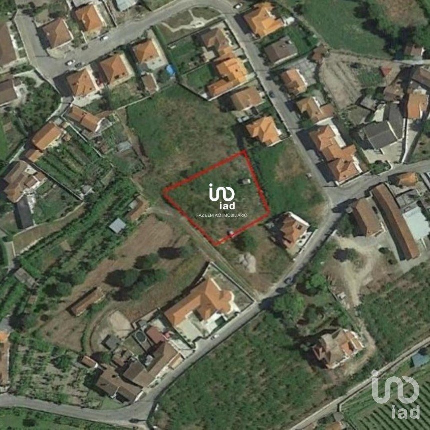Terrain à Vila meã de 1 430 m²