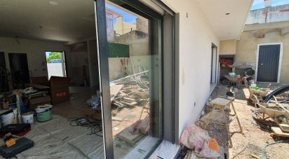 House T4 in Amora of 190 m²