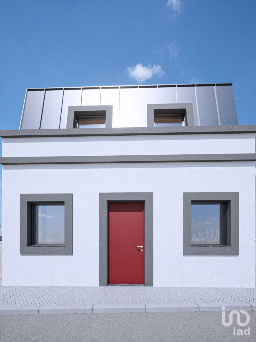 House T2 in Porto Salvo of 111 m²