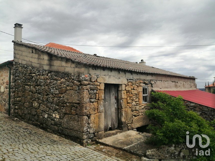 Maison de village T0 à Torre do Terrenho, Sebadelhe da Serra e Terrenho de 60 m²
