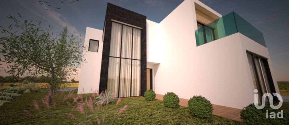 House T4 in Quinta do Anjo of 280 m²