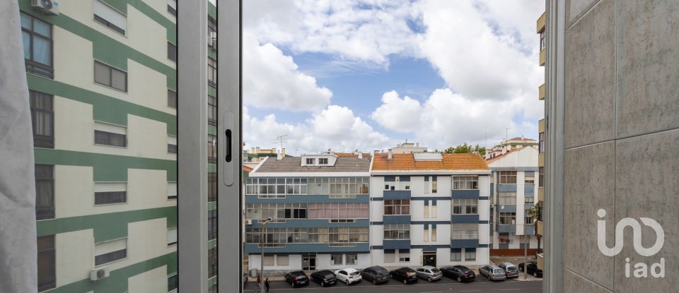 Apartment T3 in Amora of 83 m²
