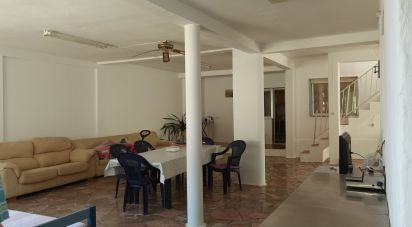 Casa / Villa T6 em Luz de Tavira e Santo Estêvão de 217 m²