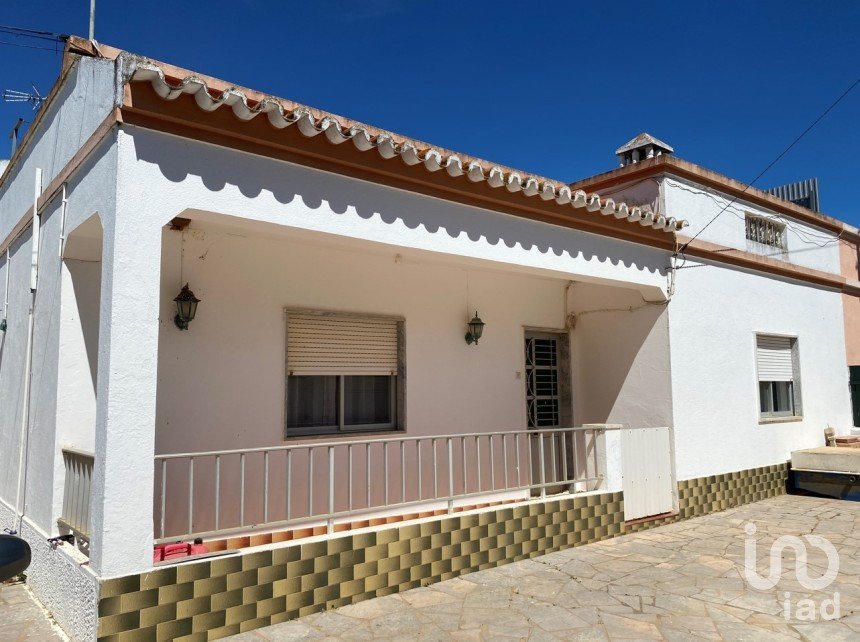 Casa / Villa T6 em Luz de Tavira e Santo Estêvão de 217 m²