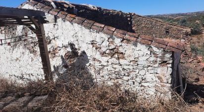 Maison rustique T0 à Azinhal de 117 m²