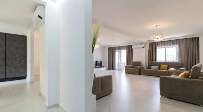 Apartment T3 in Quarteira of 174 m²