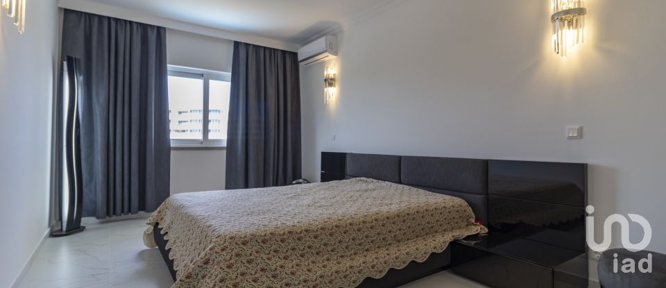 Apartment T3 in Quarteira of 174 m²