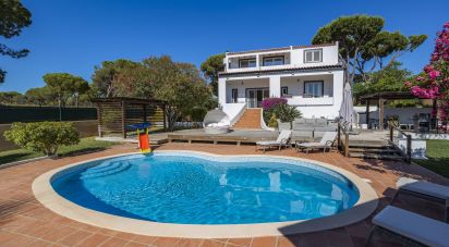 Maison T4 à Almancil de 210 m²