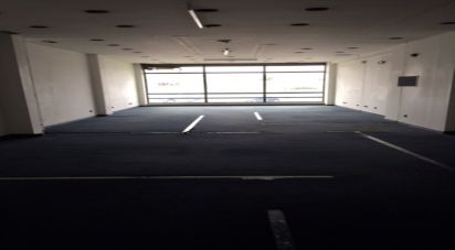 Espaço Comercial em Santo António dos Olivais de 90 m²
