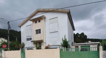 Casa / Villa T9 em Vale (São Cosme), Telhado e Portela de 236 m²