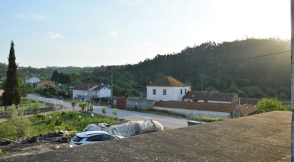 Maison T3 à São Miguel, Santa Eufémia e Rabaçal de 350 m²