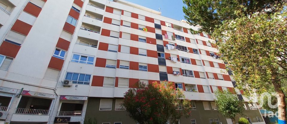 Apartamento T2 em Póvoa de Santa Iria e Forte da Casa de 78 m²