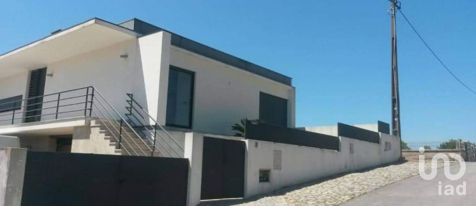 Casa / Villa T4 em Candemil e Gondar de 270 m²
