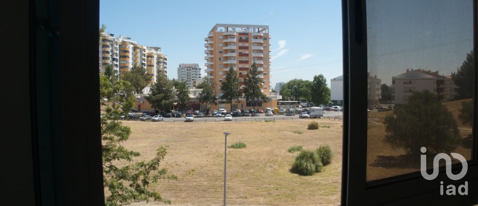Apartment T3 in Póvoa de Santa Iria e Forte da Casa of 128 sq m