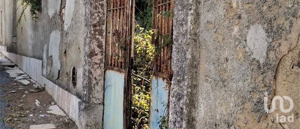 Terrain à São Domingos de Rana de 2 728 m²