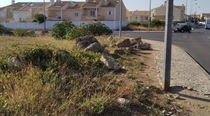 Terrain à São Domingos de Rana de 2 728 m²