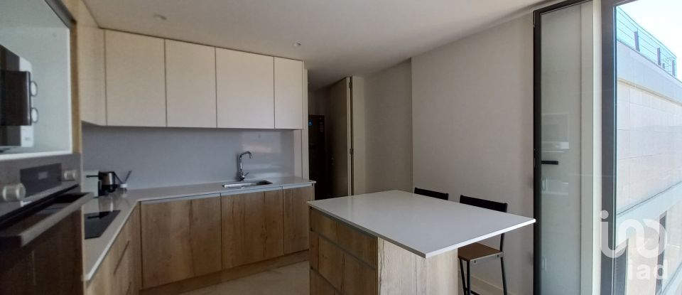 Apartment T2 in Barcelos, Vila Boa e Vila Frescainha (São Martinho e São Pedro) of 126 m²
