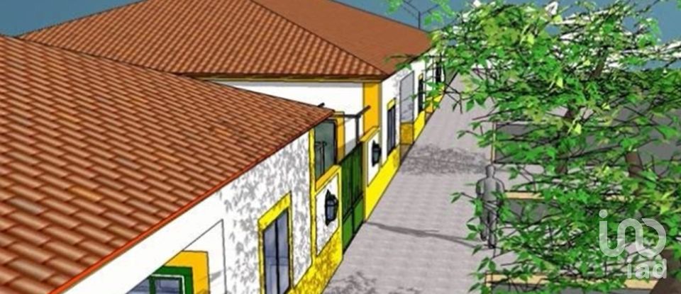 Building land in São Vicente do Paul e Vale de Figueira of 32,770 m²