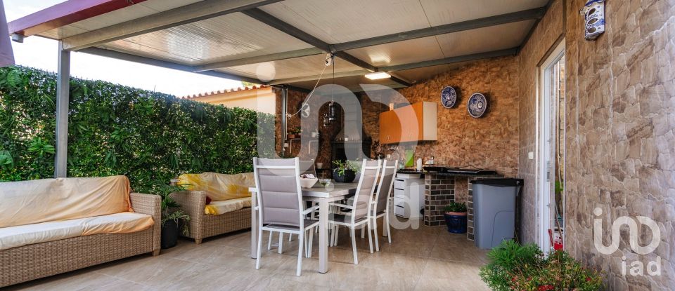 House T5 in Quarteira of 277 m²
