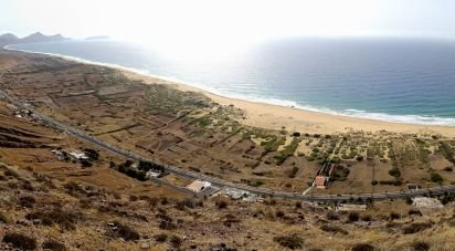 Terrain à Porto Santo de 5 581 m²