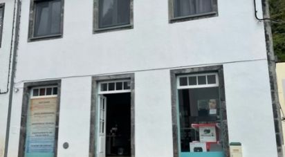 Maison T6 à Calheta de 470 m²