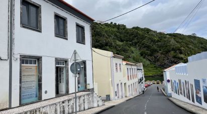 Maison T6 à Calheta de 470 m²