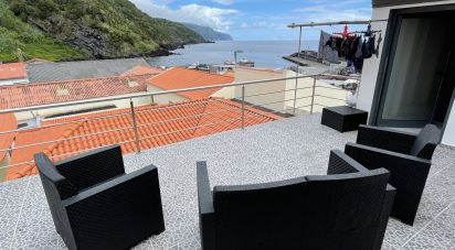 Maison T6 à Calheta de 470 m²
