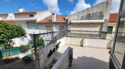 Maison T3 à Agualva E Mira-Sintra de 145 m²