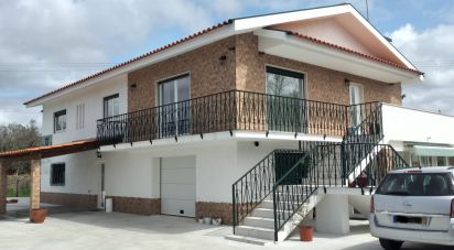 House T4 in Ovar, São João, Arada e São Vicente de Pereira Jusã of 186 m²