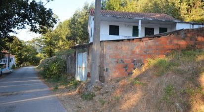 Maison T3 à Espinhal de 180 m²