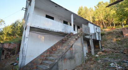 Maison T3 à Espinhal de 180 m²