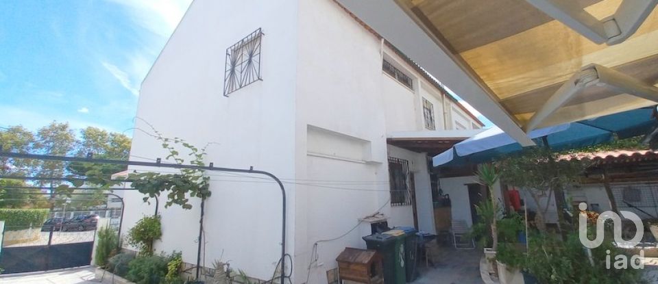 Maison T4 à Olivais de 145 m²