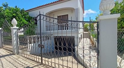 Maison T4 à Loulé (São Clemente) de 390 m²