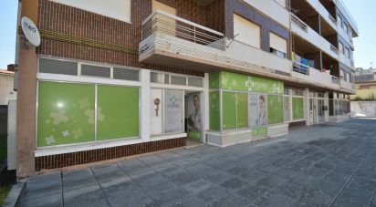 Commercial walls in Tavarede of 135 m²