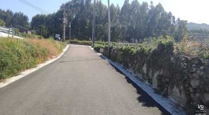 Terrain à Gandra e Taião de 2 200 m²