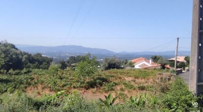 Terrain à Gandra e Taião de 2 200 m²