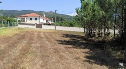 Terrain à Gandra e Taião de 10 400 m²