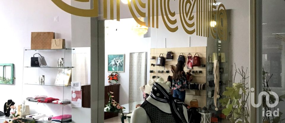 Murs commerciaux à Sever do vouga de 43 m²