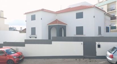 Casa / Villa T3 em Algueirão-Mem Martins de 130 m²