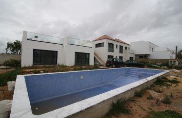 House T5 in Santa Luzia of 288 m²