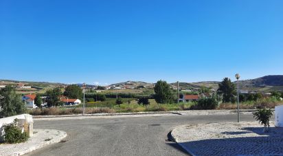 Building land in Ponte do Rol of 324 m²