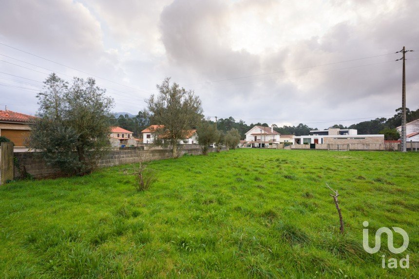 Terreno em Campos e Vila Meã de 1 720 m²