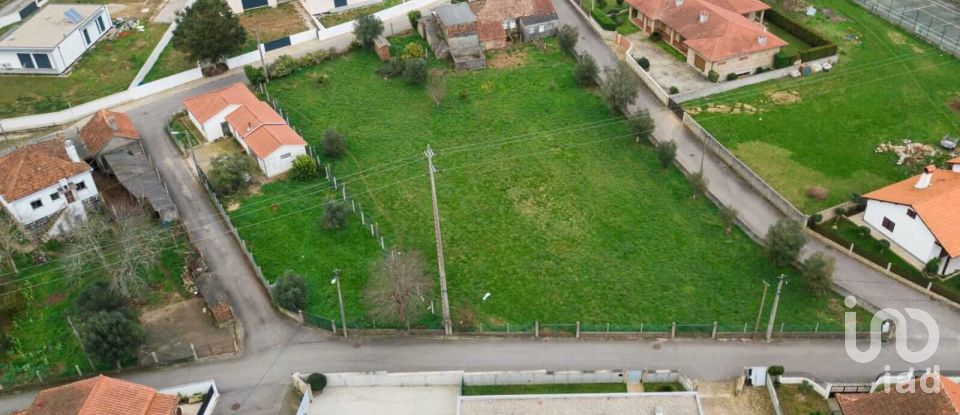 Terrain à Campos e Vila Meã de 1 720 m²