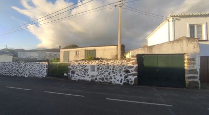 Maison T2 à São Bartolomeu de Regatos de 165 m²