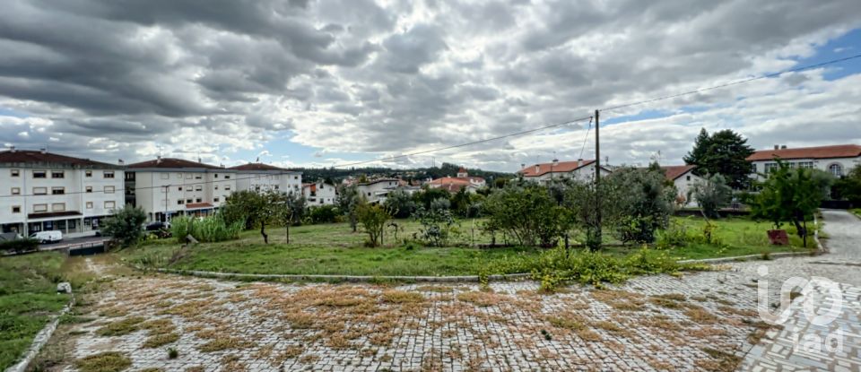 Building land in Tábua of 3,265 m²