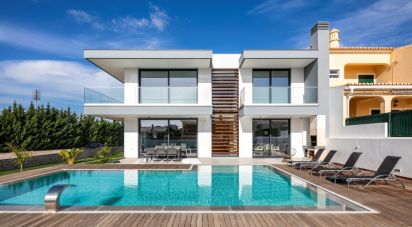 Maison T4 à Estômbar e Parchal de 285 m²