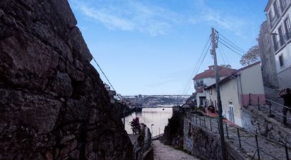 Bâtiment à Cedofeita, Santo Ildefonso, Sé, Miragaia, São Nicolau e Vitória de 290 m²